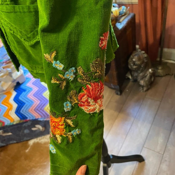 Vintage Y2K Johnny Was green corduroy blazer w/ multi color floral embroidery XS - Picture 10 of 10